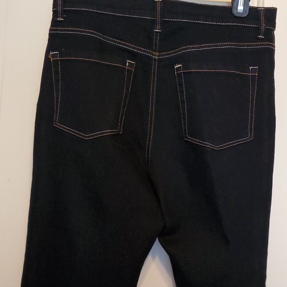 Jeans - Picture 3 of 3